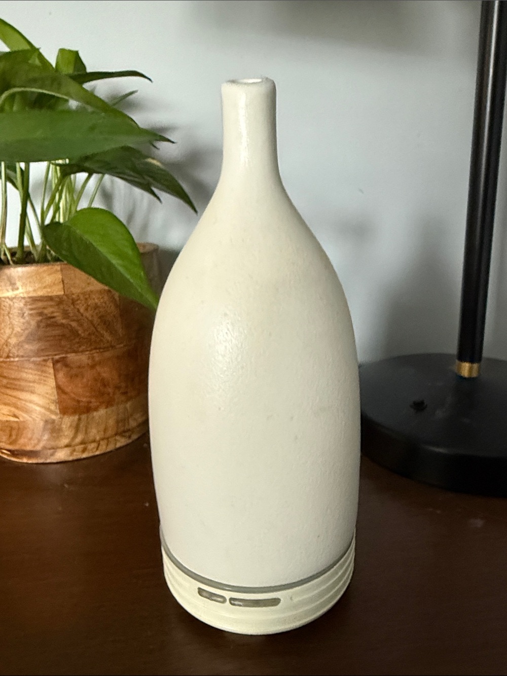 Saje Cream Ceramic Aroma Om Diffuser Vase
